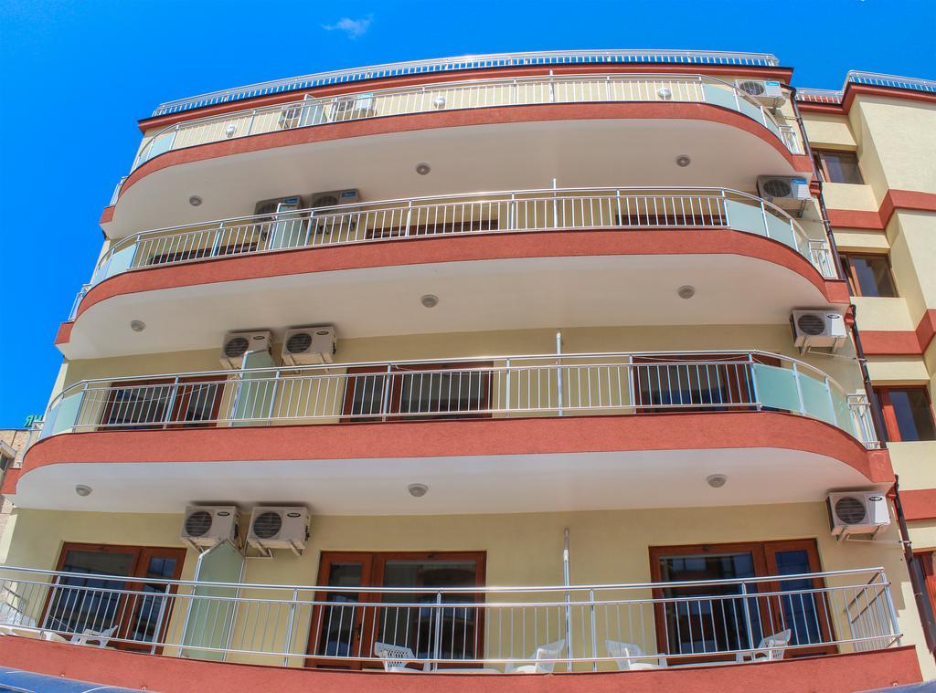Hostel Malibu Sunny Beach Exterior photo